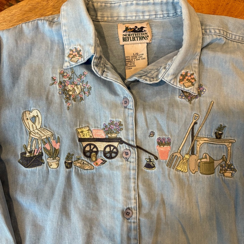 Vintage 1990s Northern Reflections Embroidered Denim Shirt with Garden Theme